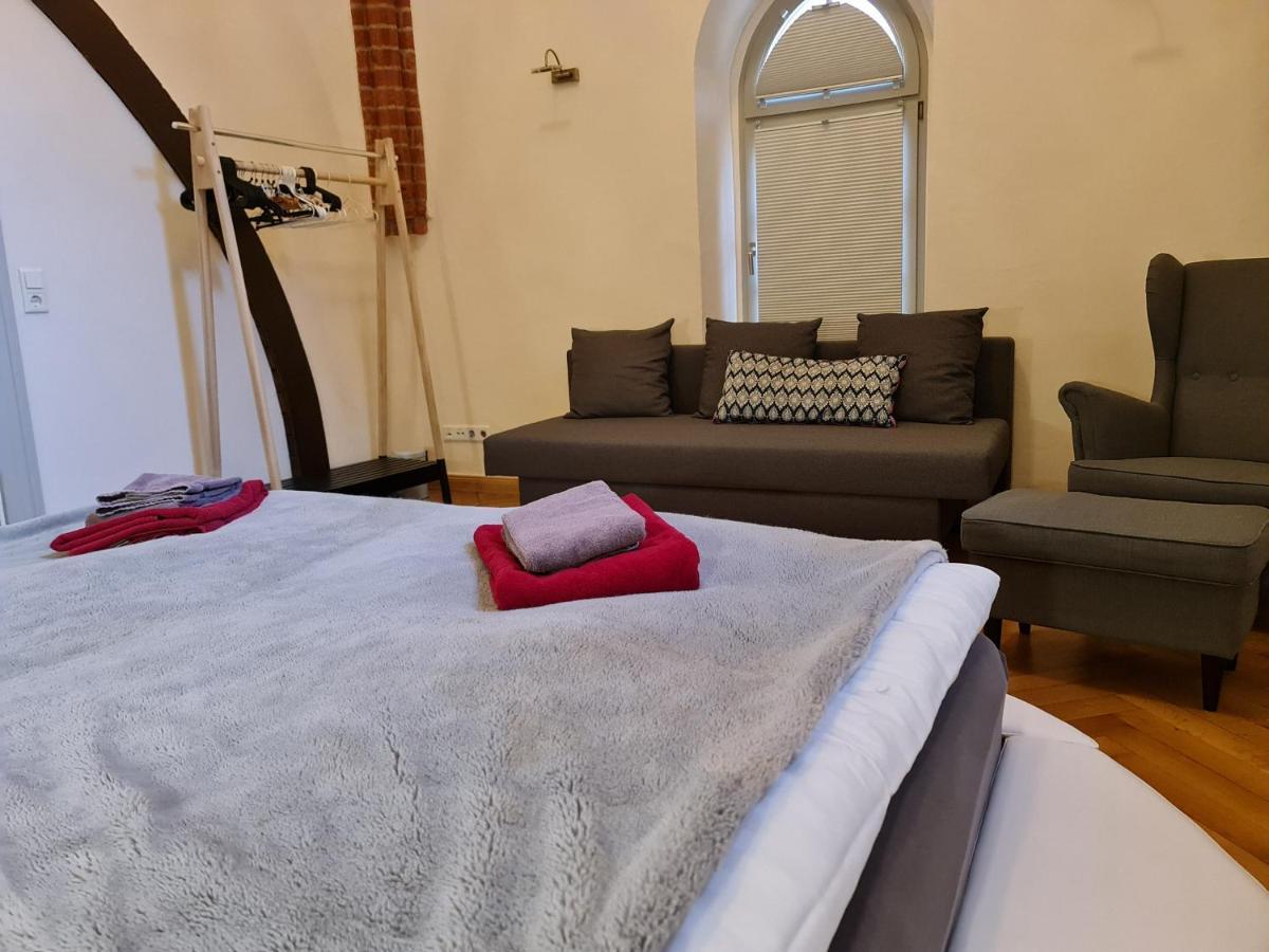 Appartements In Schoner Burganlage イェーナ エクステリア 写真